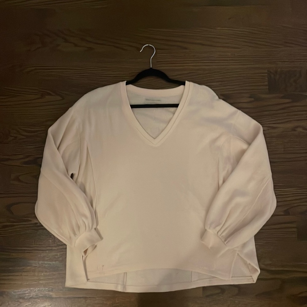 Urban outfitters cream pullover/sweater size small